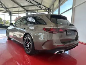 Mercedes-Benz E 300 E 300 T e AMG AHK+PANORAMA+DISTRONIC+LEDER+HUD Bild 3