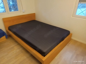 Schönes Bett zu verkaufen