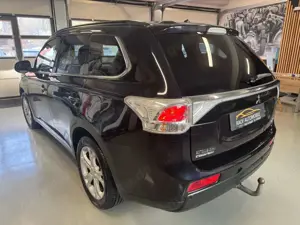 Mitsubishi Outlander 4WD 2.2 D 7-SITZER AHK XENON TEMPOMAT Bild 5