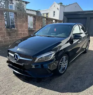 Mercedes-Benz A 200 A 200 AMG Line BlueEfficiency (176.043)