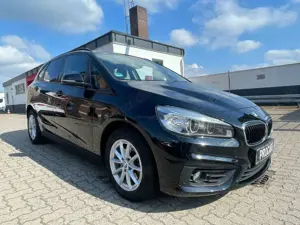 BMW 218 i Advantage *NAVI*LED*PARKASSIST*EU6*EHECKLA