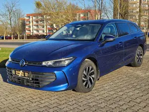 Volkswagen Passat Variant 1.5 eTSI Business AHK Standhzg 4xSHZ Massage NAVI
