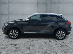 Volkswagen T-Roc 1.0 TSI STYLE AHK+NAV+ACC+2xPDC+DAB+VC+17"