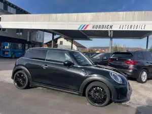 MINI One F56 LCI "CLASSIC TRIM"/NAVI/LED/SPORTSITZE