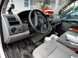 Volkswagen T5 Kombi 1.9 TDI Kasten Bild 4