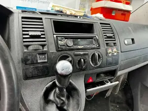 Volkswagen T5 Kombi 1.9 TDI Kasten Bild 5