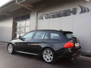 BMW 330 Bild 4