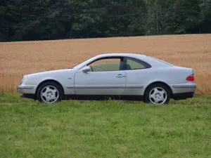Mercedes-Benz CLK 320 CLK Coupe 320 Elegance Bild 5