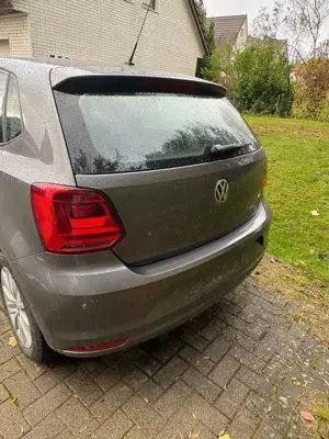 Volkswagen Polo Polo V 5-Türer 1.0 Comfortline Bild 2
