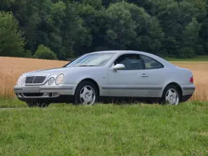 Mercedes-Benz CLK 320 CLK Coupe 320 Elegance Bild 4