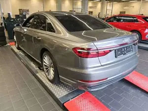 Audi A8 Bild 4