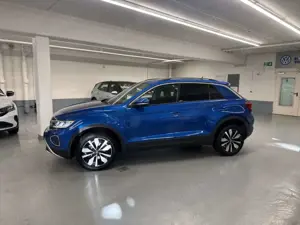Volkswagen T-Roc Move 1.5 TSI DSG Navi LED ACC Rückfahrkamera Bild 3