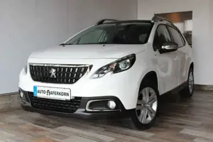 Peugeot 2008 1.2 PureTech 81 Style*PANORAMA Bild 3