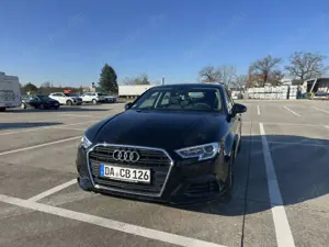 Audi A3 A3 35 TFSI S tronic Limousine - Top-Zustand