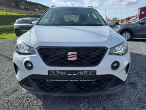 SEAT Arona 1.0 TSI *DSG*STYLE*PDCHI*DAB*TEMPOMAT*FRON Bild 2