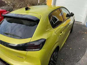 Peugeot 208 Allure 1.2 Hybrid 110 e-DCS6 - Sofort - Bild 4