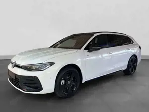 Volkswagen Passat Variant R-Line Signature 2.0 TDI DSG 4M Bild 2