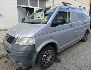 Volkswagen T5 Kombi