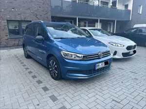 Volkswagen Touran 2.0 TDI SCR DSG IQ.DRIVE