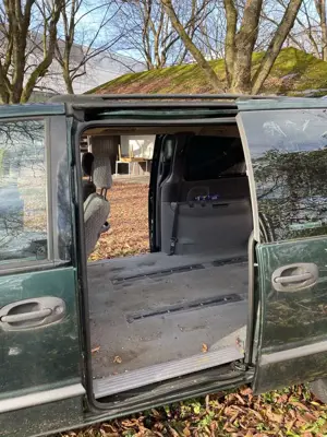 Chrysler Voyager 3.3 SE Bild 2