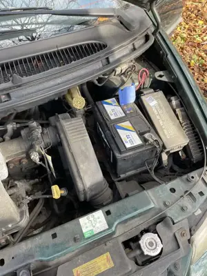 Chrysler Voyager 3.3 SE Bild 3