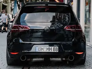 Volkswagen Golf GTI Sportsvan special edition Bild 3