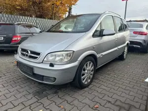 Opel Zafira Bild 2