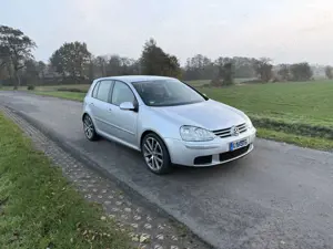 Volkswagen Golf 1.9TDI 6Gang Charleston 18 Zoll, Car HiFi System