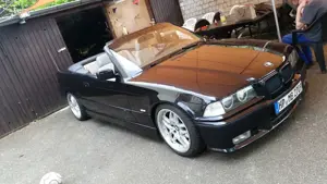 BMW 320 ☀️ BMW E36 320i Cabrio (Automatik)