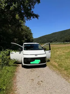 Hyundai STARIA 2.2 CRDi Allrad Prime
