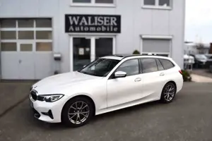 BMW 320 d Touring Sport Line Aut. *HeadUp*Pano*1.Hd*