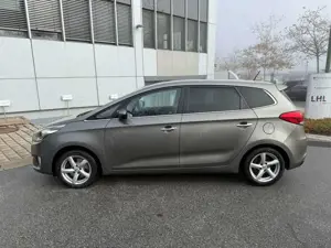 Kia Carens 1.7 CRDi Spirit Bild 2