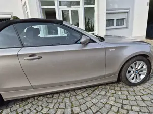 BMW 118 118i Cabrio Bild 2