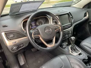 Jeep Cherokee Bild 5