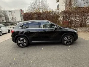 Mercedes-Benz GLA 180 GLA Diesel d 8G-DCT Edition Progressive Line