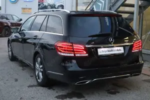 Mercedes-Benz E 250 T-Modell CGI BlueEfficiency Bild 5