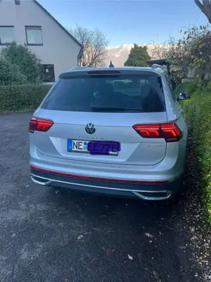 Volkswagen Tiguan 1.4 eHybrid OPF DSG Elegance Leder, AHK, etc. Bild 2