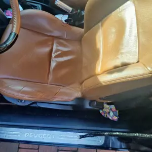 Peugeot 207 207 CC 120 VTi Platinum Bild 5