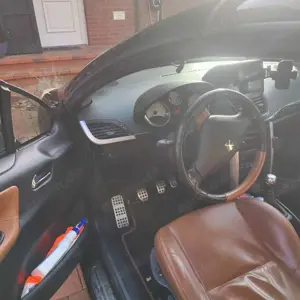 Peugeot 207 207 CC 120 VTi Platinum Bild 4