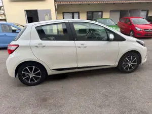 Toyota Yaris Team D Automatik Kamera Klimaautomatik Bild 5