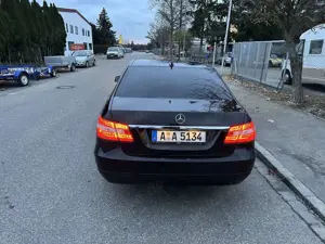 Mercedes-Benz E 220 E 220 CDI BlueEfficiency (212.002) Bild 3