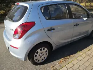 Hyundai i20 TV Bild 3