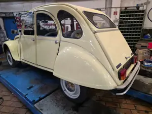 Citroen 2CV 6 Club verzinktes Chassis 1Jahr Gewährleistung Bild 3