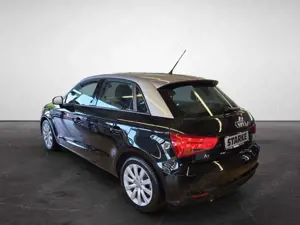 Audi A1 Sportback 1.0 TFSI basis Navi Sitzheizung Klima... Bild 4