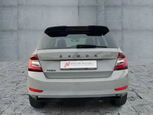 Skoda Fabia 1.0TSI MONTE CARLO LED+APP+PDC+SHZ+PANO+BT Bild 5