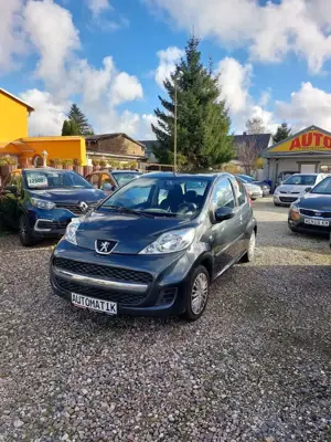 Peugeot 107 Tronic Filou-AUTOMATIK Bild 2