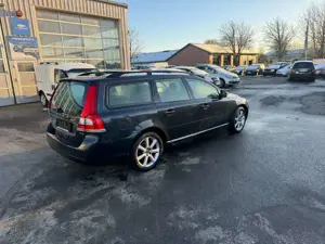 Volvo V70 AUTOMATIK/TEMPOMAT/LEDER/NAVI/TÜV/ALU Bild 5