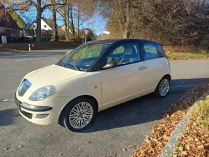 Lancia Ypsilon Bild 2