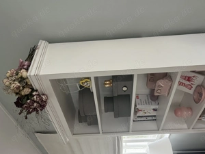 Sehr schönes weißes Holzregal zu verschenken! Bild 2