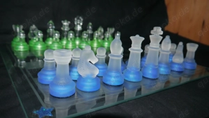 XL Star Deluxe Schachspiel Schachfiguren Design + Schachbrett aus Glas Bild 5